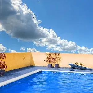أيكون للشقق الفندقية 4* دبي